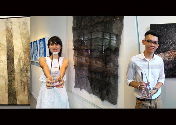 Student: Yim Yen Sum / Gan Tee Sheng / Hug Yin Wan Major: Fine Art Awards: 2015 UOB Painting Of The Year In The Established Category (USD 25,000) / Gold Prize / Bronze Prize