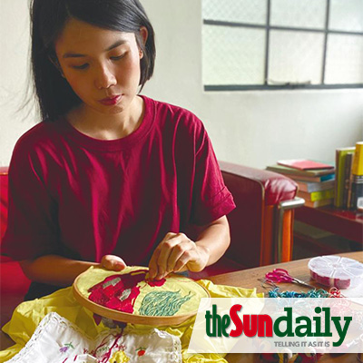 The Sun Daily: Letting Go Through Art With Dasein Fine Art Alumni Chong Yi Lin